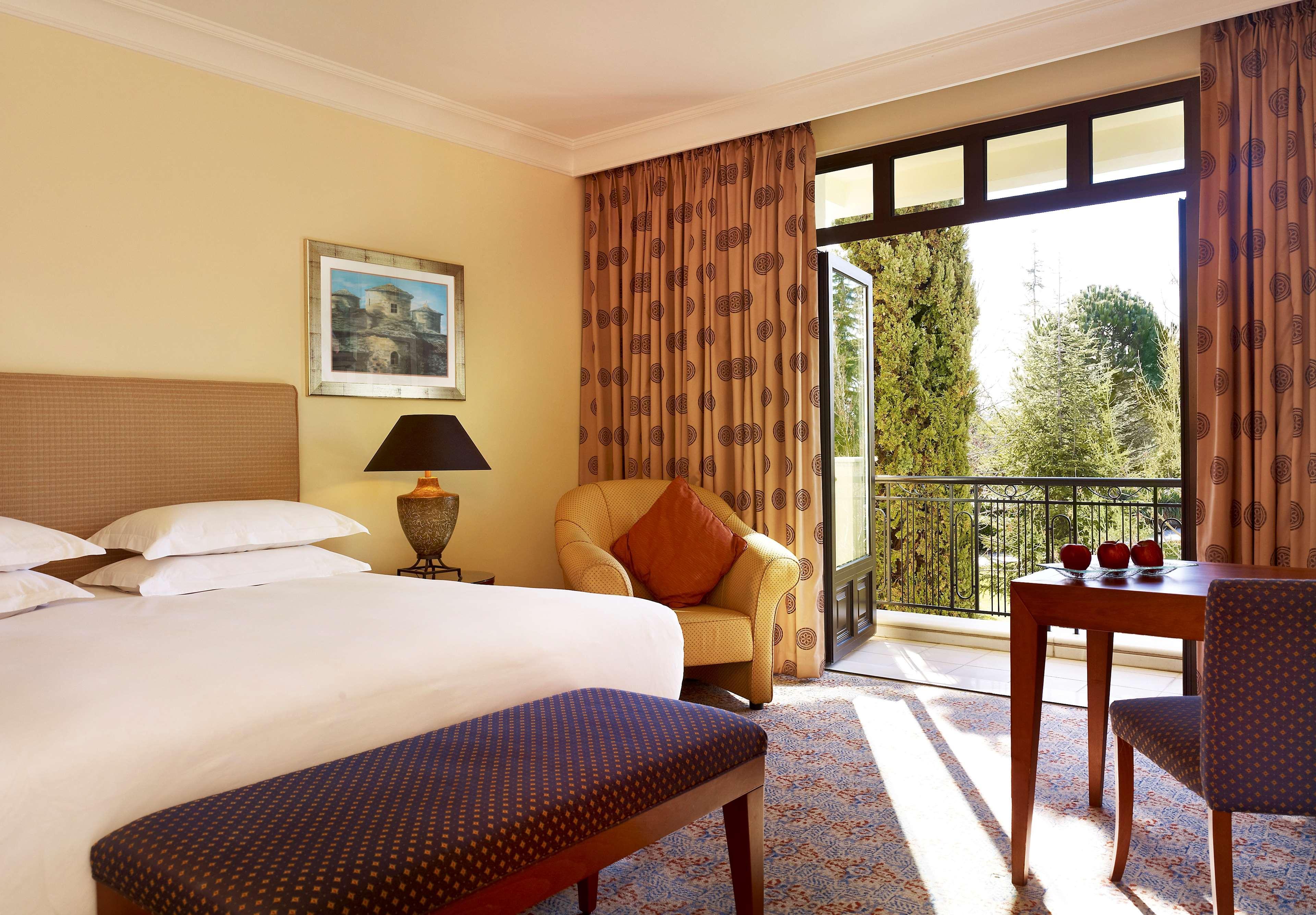 Hyatt Regency Thessaloniki Hotel Bilik gambar A room at the Hilton Tel Aviv