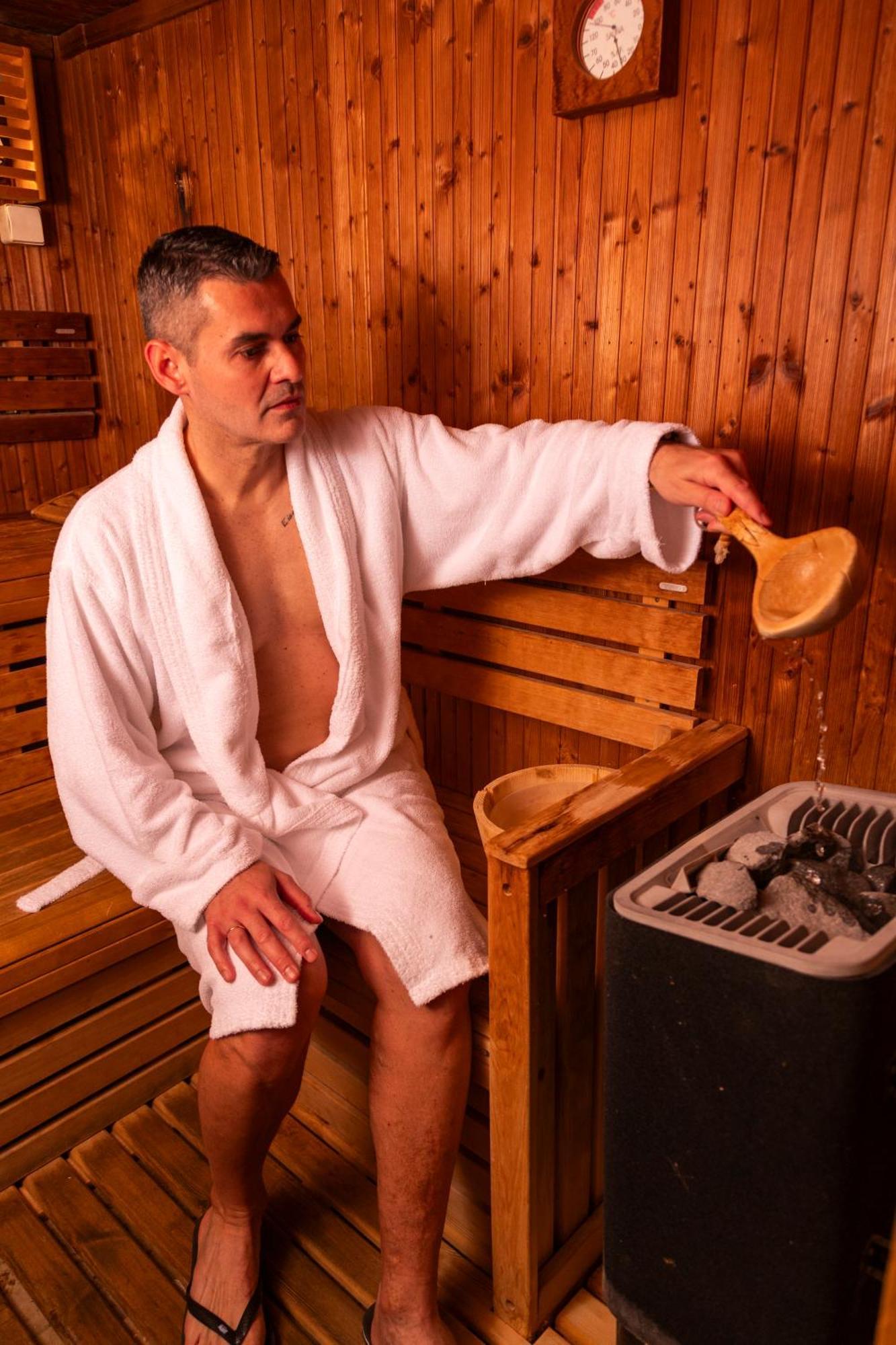 Hyatt Regency Thessaloniki Hotel Luaran gambar Sauna bathing